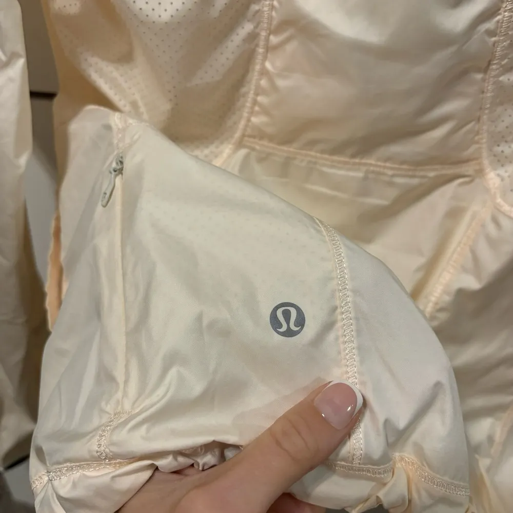 Lululemon Back Pack It Jacket Angel Wing / Black - Image 10