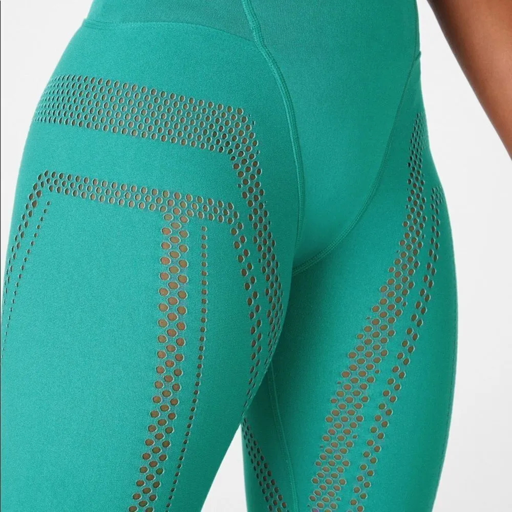 ✨ High-Waisted SculptKnit® Legging✨ - Image 4