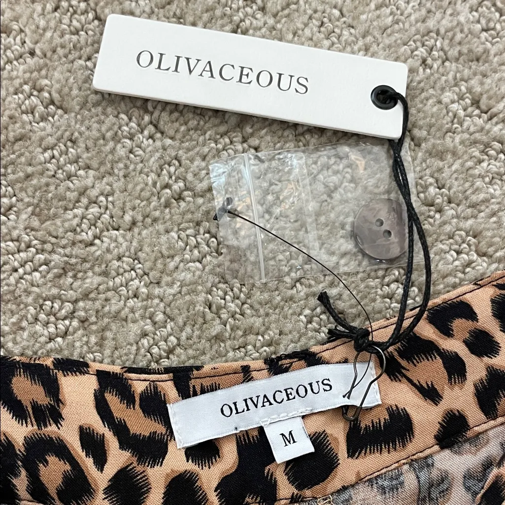 NWT - Olivaceous Leopard Print High Rise Pleated Pants size M - Image 3