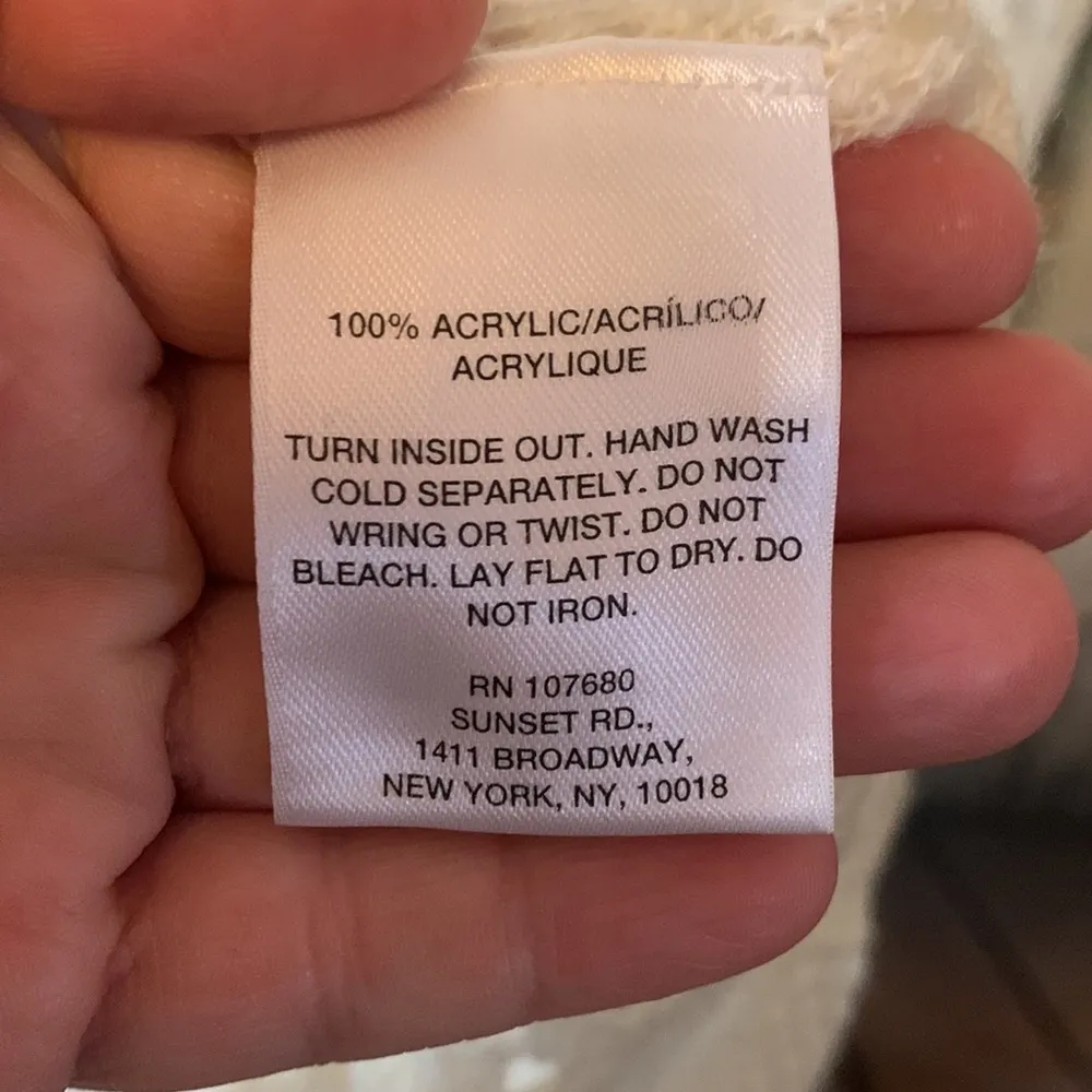 Sunset Rd. cream Crocheted Abalone Button Cardigan/Duster Size S - Image 4