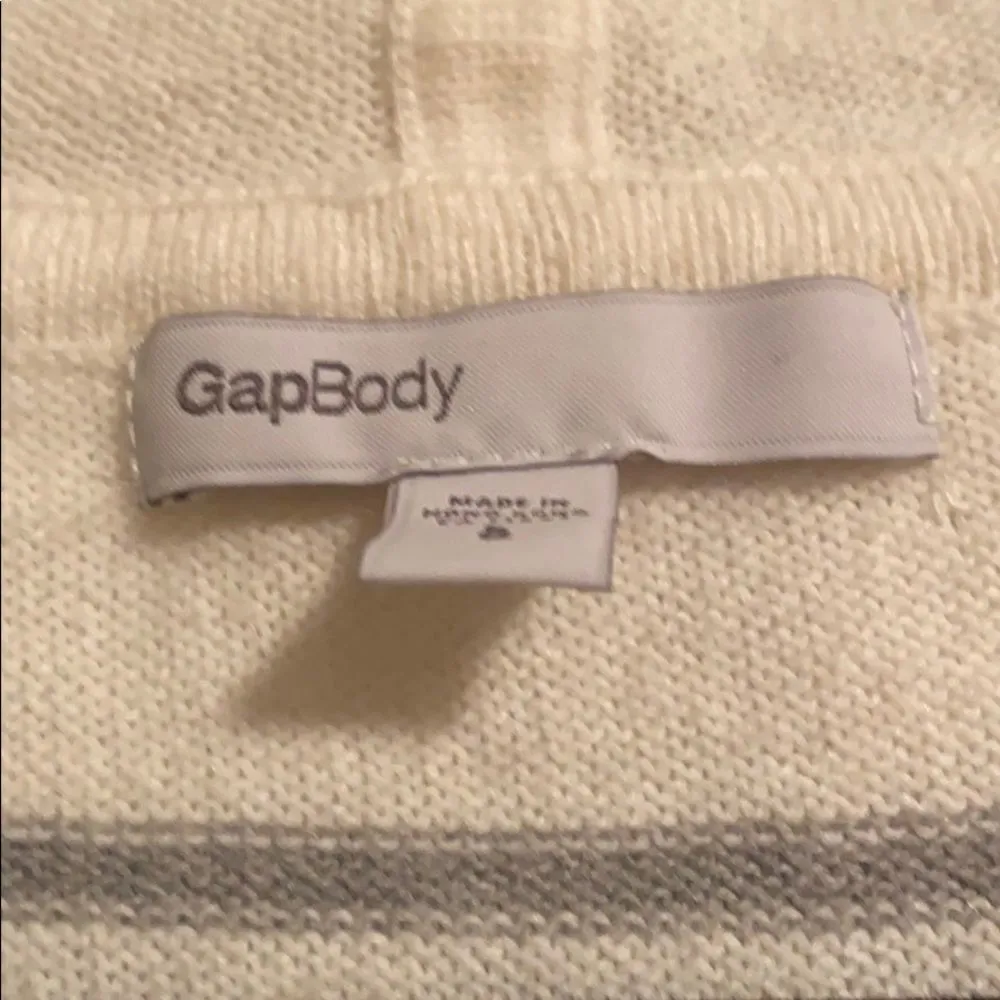 Gap Body Ivory & Grey Striped V Neck Sweater - Image 2
