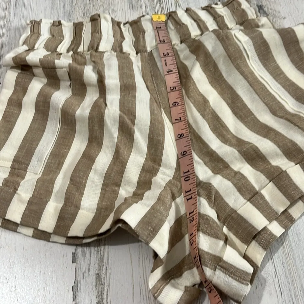 Show Me Your Mumu  Disilvio Khaki Stripe Linen Shorts Size Small NWT - Image 10