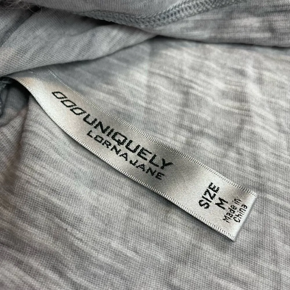 LORNA Jane ‘Cara’ Short Sleeve Open Back Tee Shirt In Heathered Gray Size Medium - Image 10
