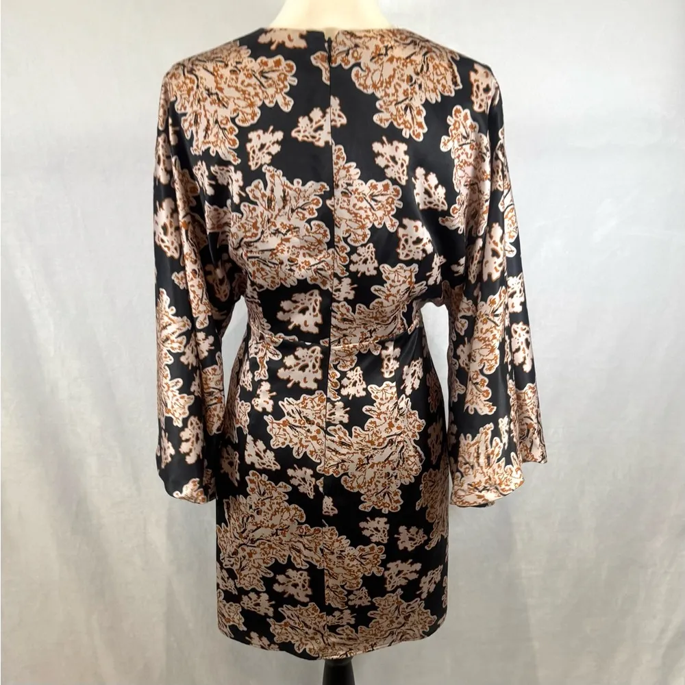 Gianni Bini Raquel kimono deep vneck ring cutout satin dress size 2 - Image 5