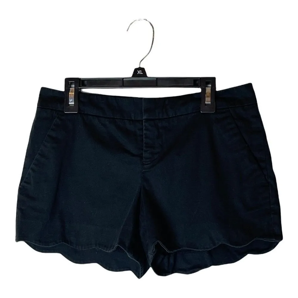 Club Monaco Black Flat Front Scalloped Hem Shorts Size‎ M - Image 3