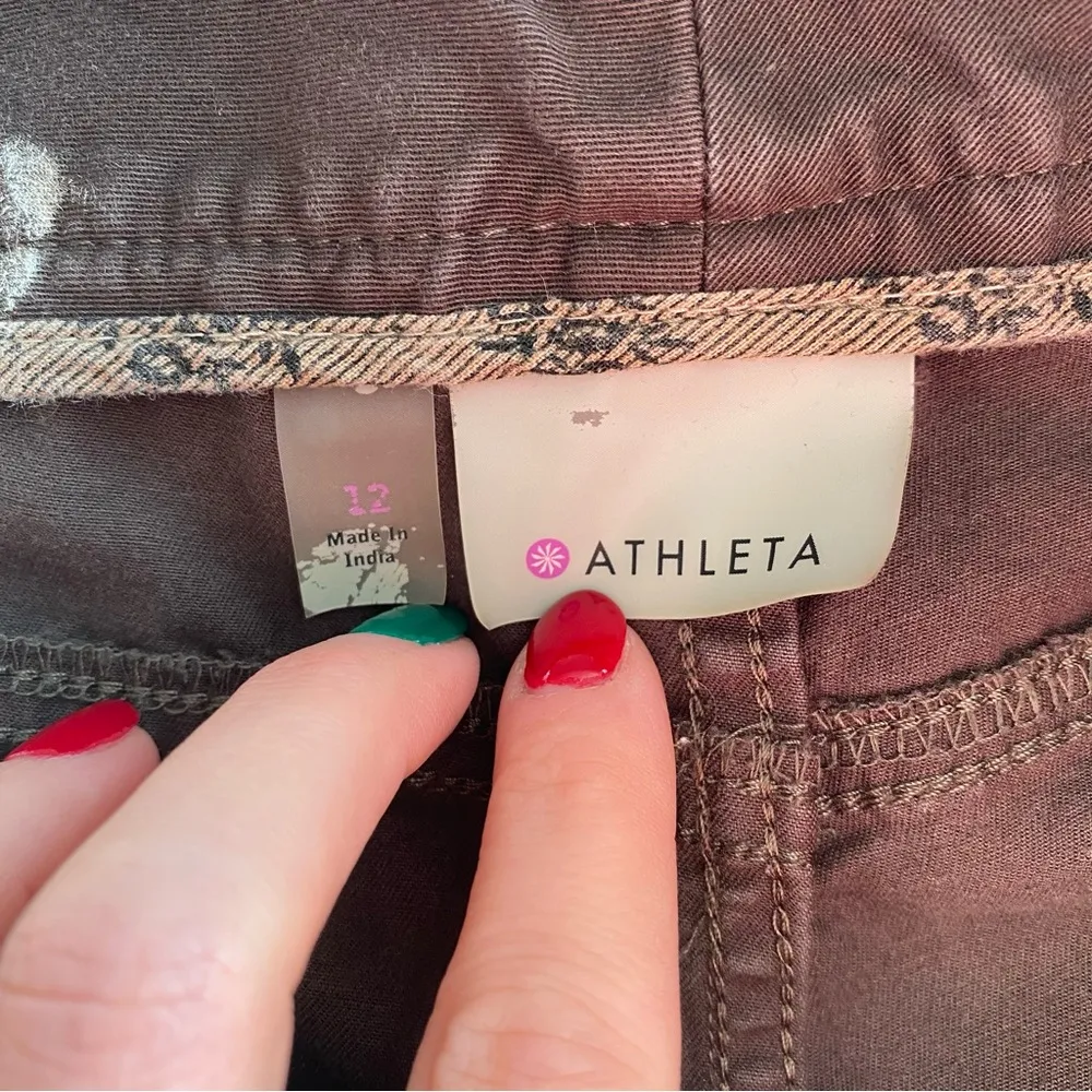 Athleta  Cargo Pants Olive Green Sz 12 - Image 9