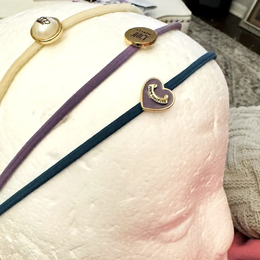 HAIR HEADBANDS HEART LOGO CHARMS SET OF 3 - Image 3