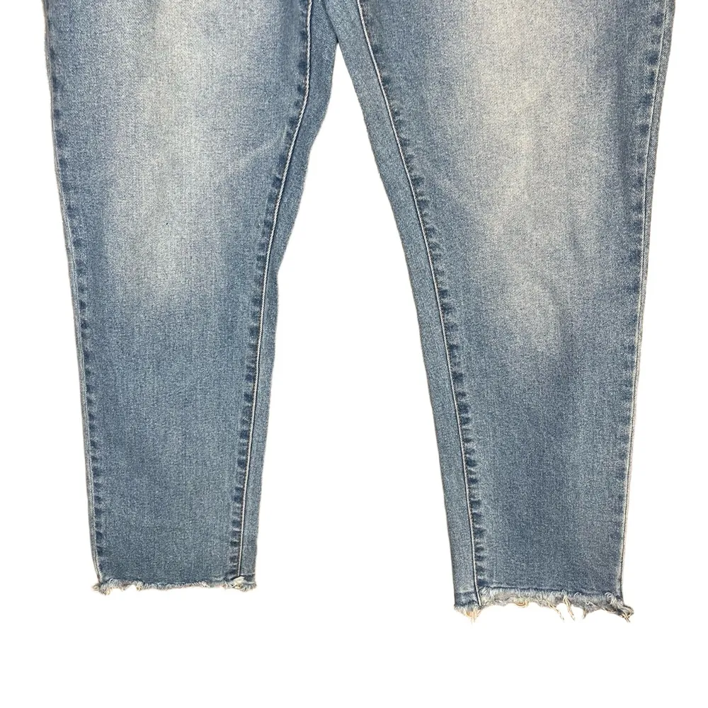 KanCan Light Wash Frayed Hem High Waisted Denim Jeans 11/29 Blue - Image 3