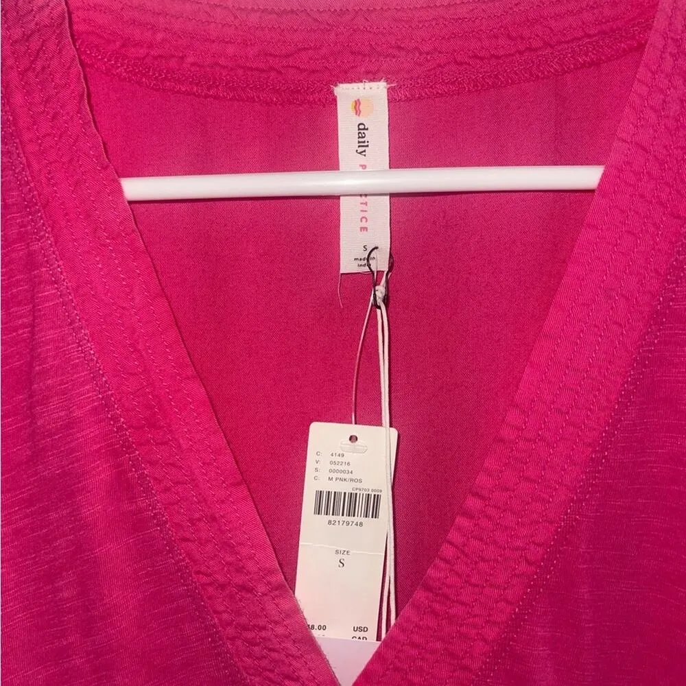 NWT! Daily Practice by Anthropologie V-Neck Short-Sleeve Top - Size Small - Image 7