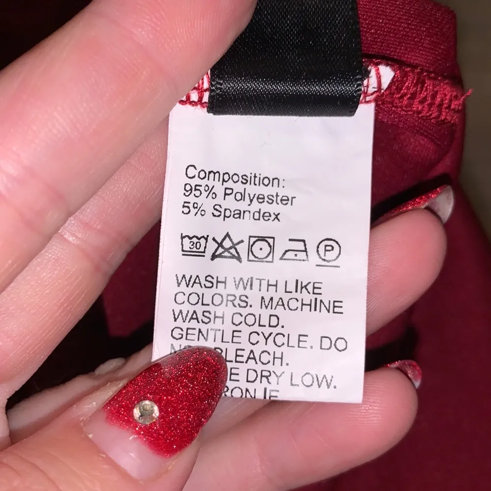 Shein curve red 2X long sleeve v-neck maxi dress - Image 10