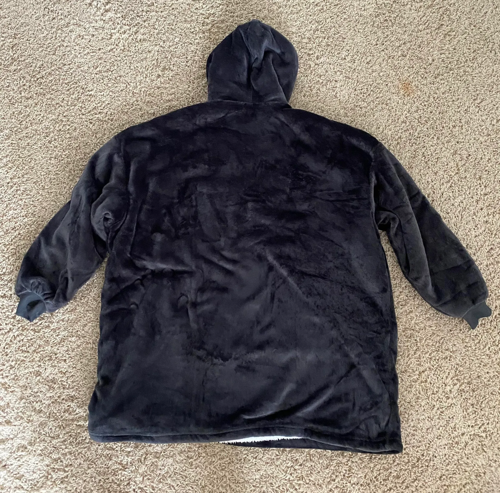 The Huggle Blanket Hoodie - Image 2