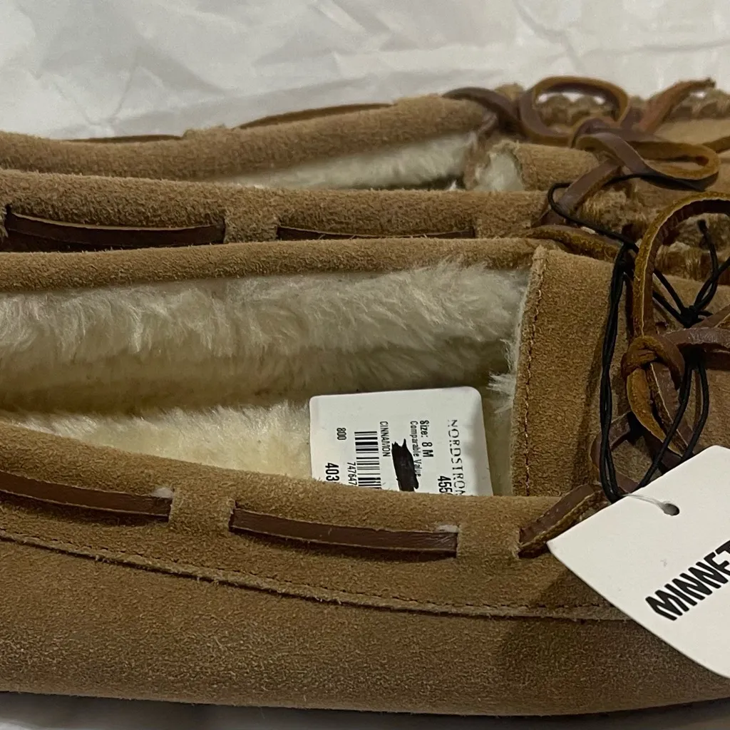 Minnetonka Women's Brown Moccasins - Image 3