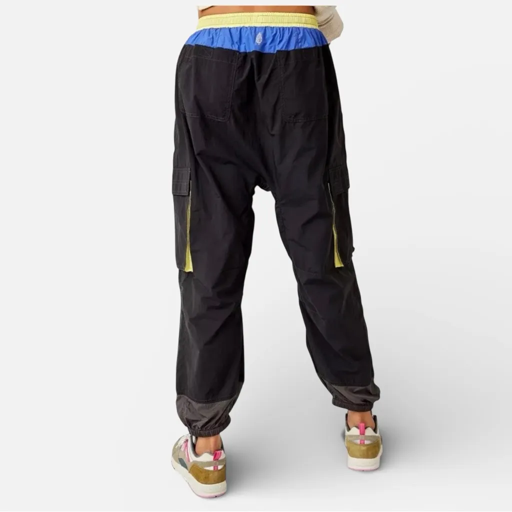 FREE PEOPLE MOVEMENT Spring Forward Cargo Balloon Pants in Black Combo, XL - Image 3