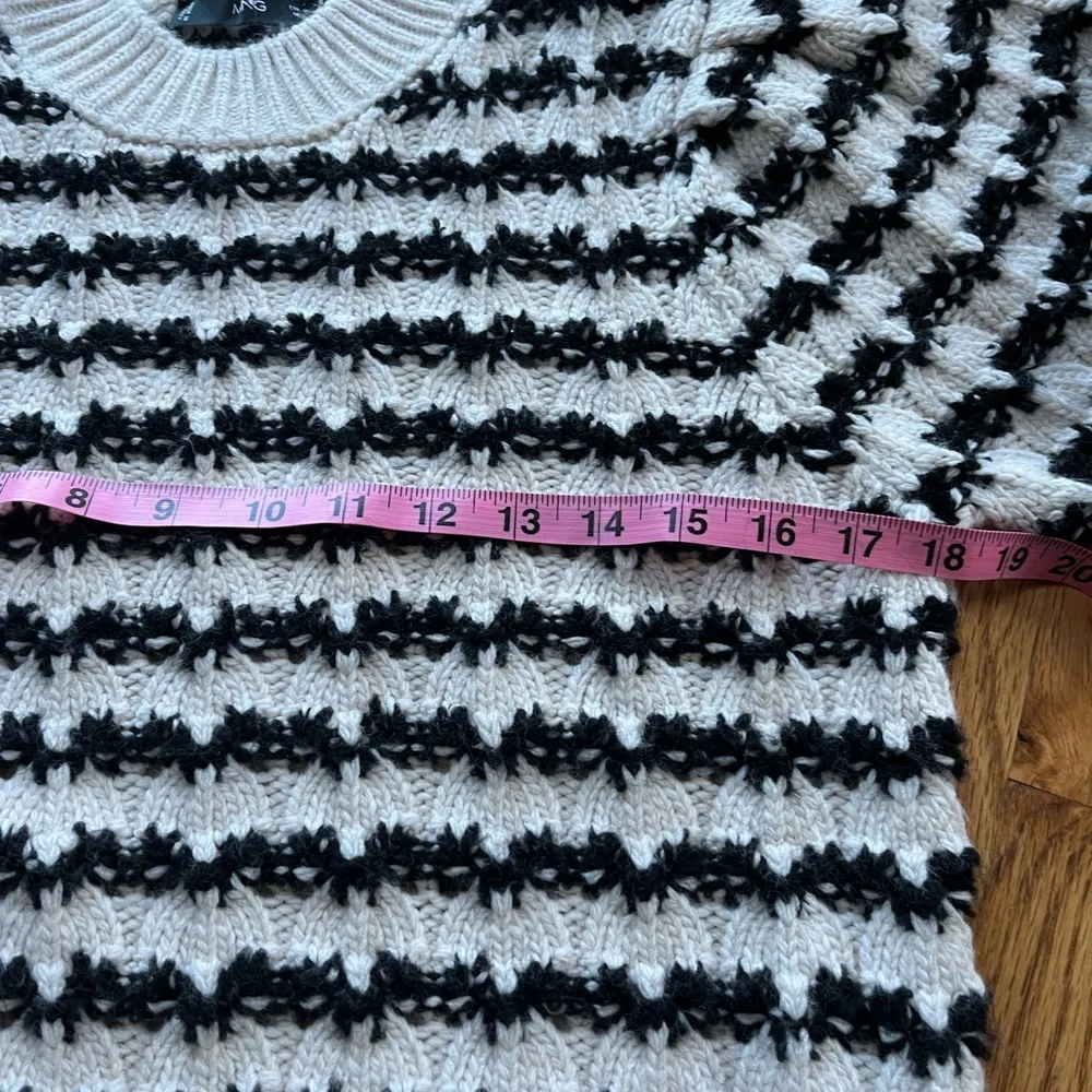 Cropped textured sweater - Image 4