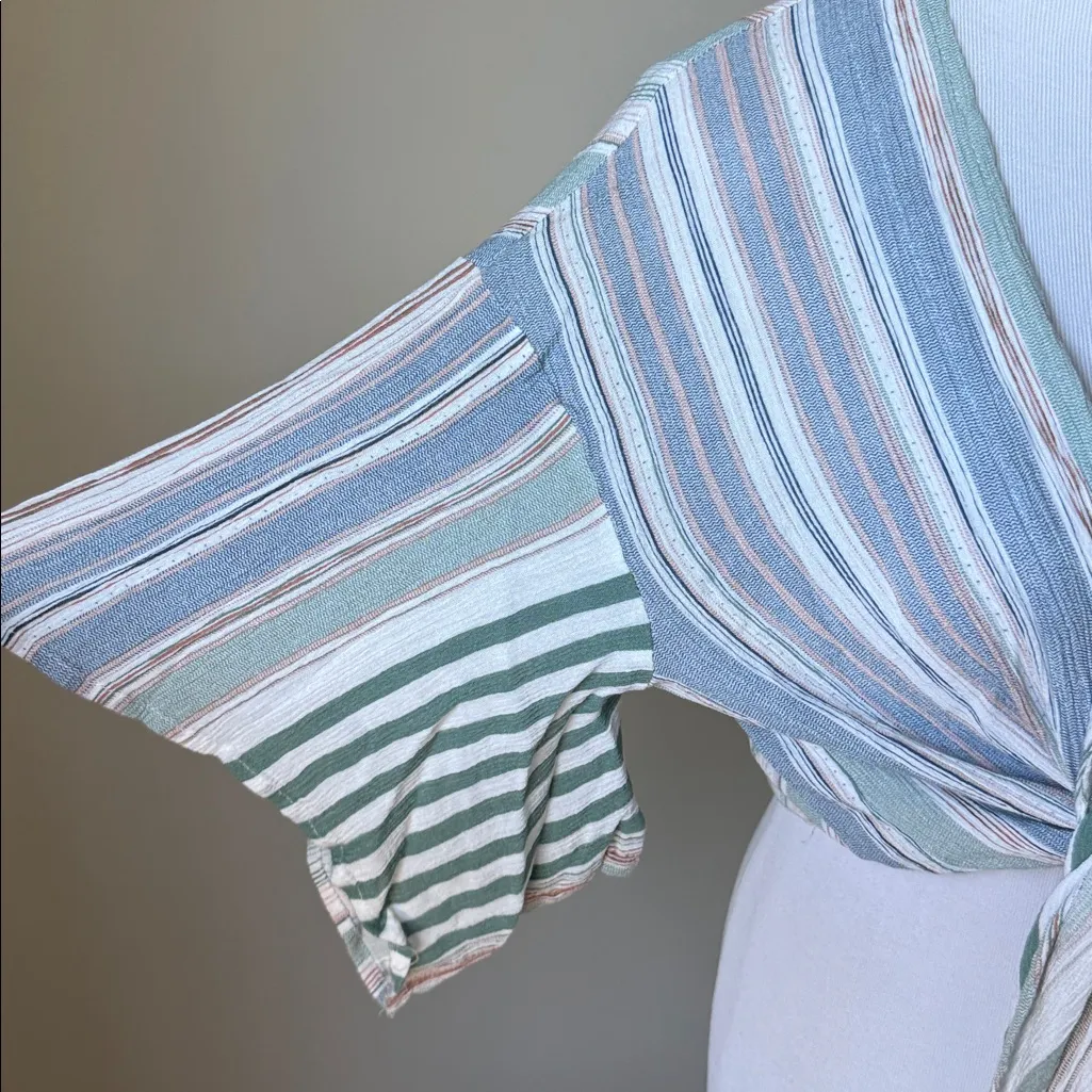 Hummingbird  striped tie-front crop top. - Image 2