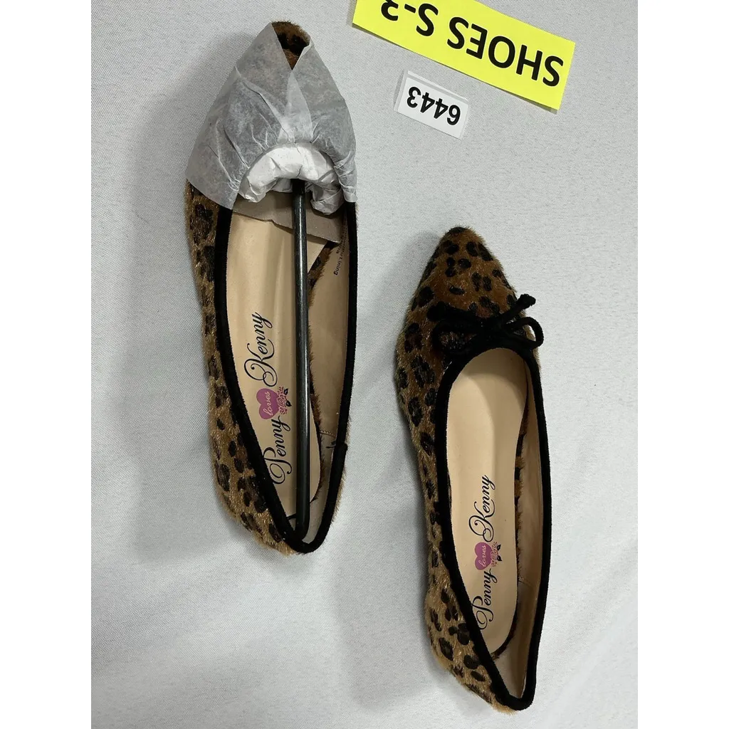 Womans NWOT Penny Loves Kenny Nip Animal Print Slipon Ballet Shoes 6M - Image 3