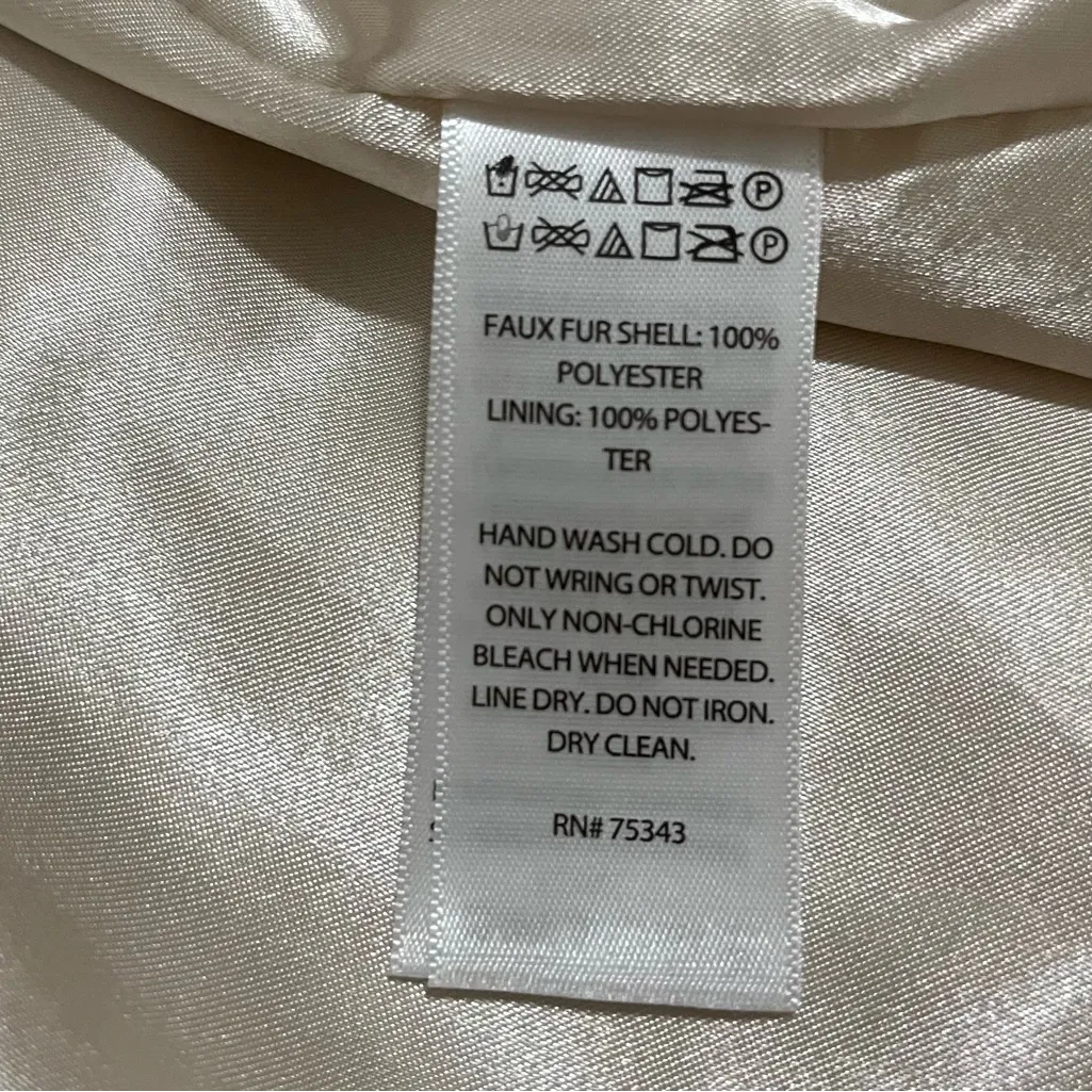 Rachel Zoe Ivory Faux Fur Vest Size M - Image 8