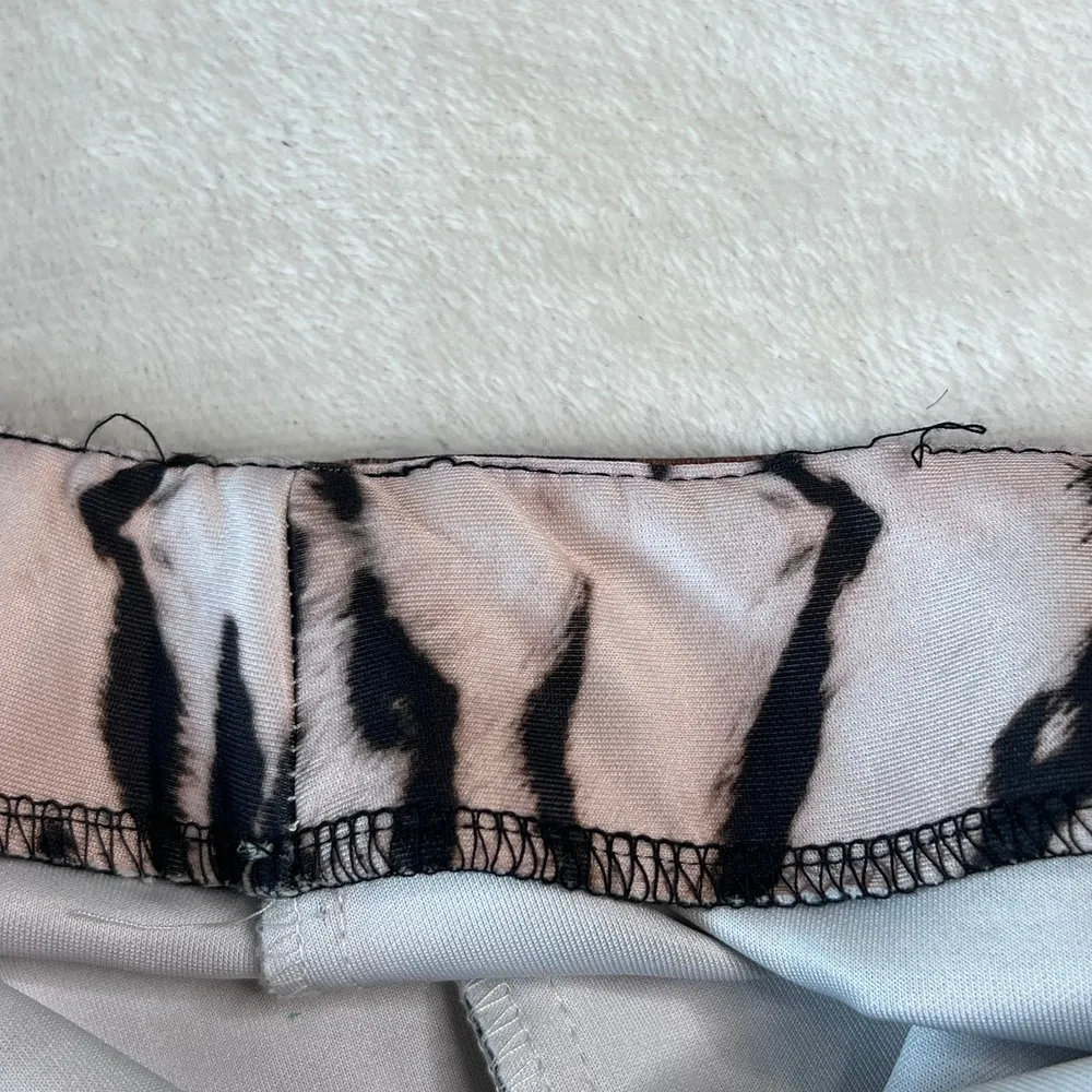 ECI  New York Women's Medium Animal Tiger Print Pencil Skirt - Image 6