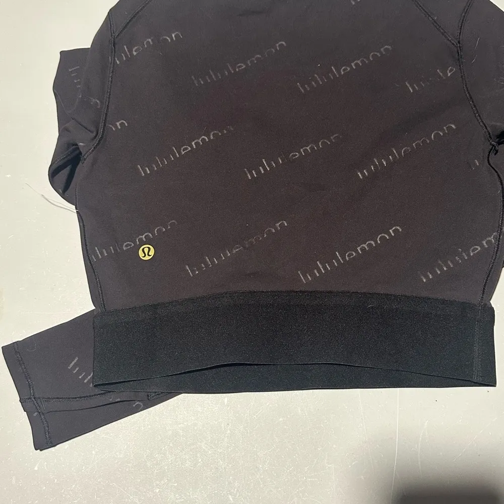 Special edition lululemon 3 piece size 4 - Image 7