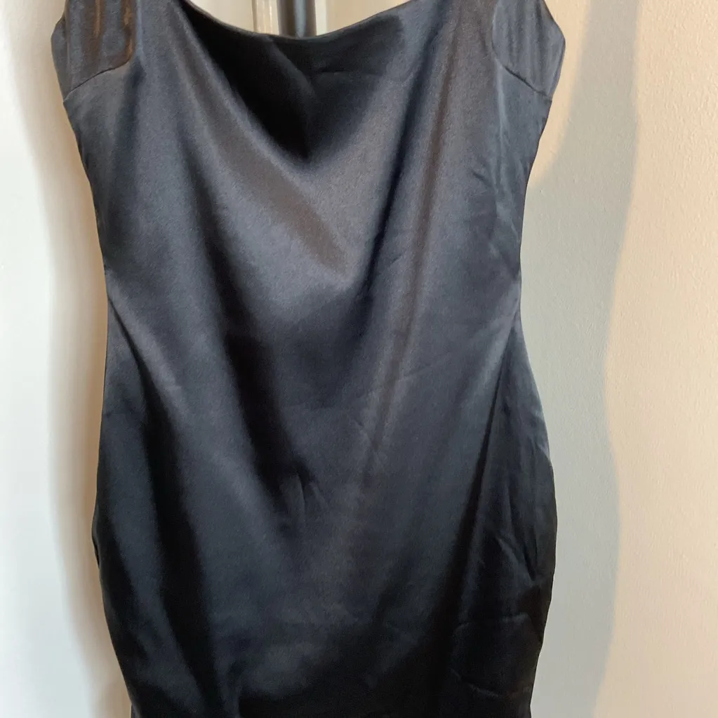 23. NWT Boutique Black Satin Like Bodycon Mini Sleeveless Dress Size Small - Image 5