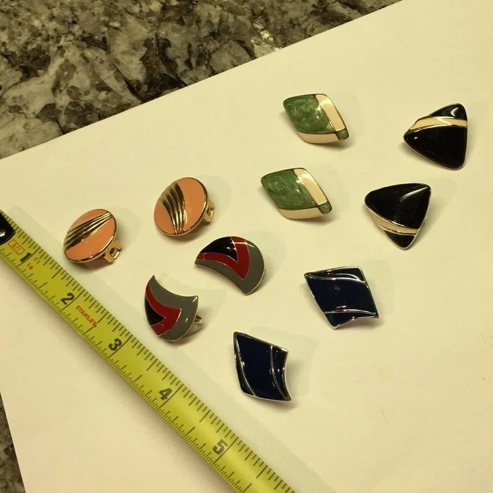 Lot Of 5 Enamel Costume Earrings Vintage - Image 11
