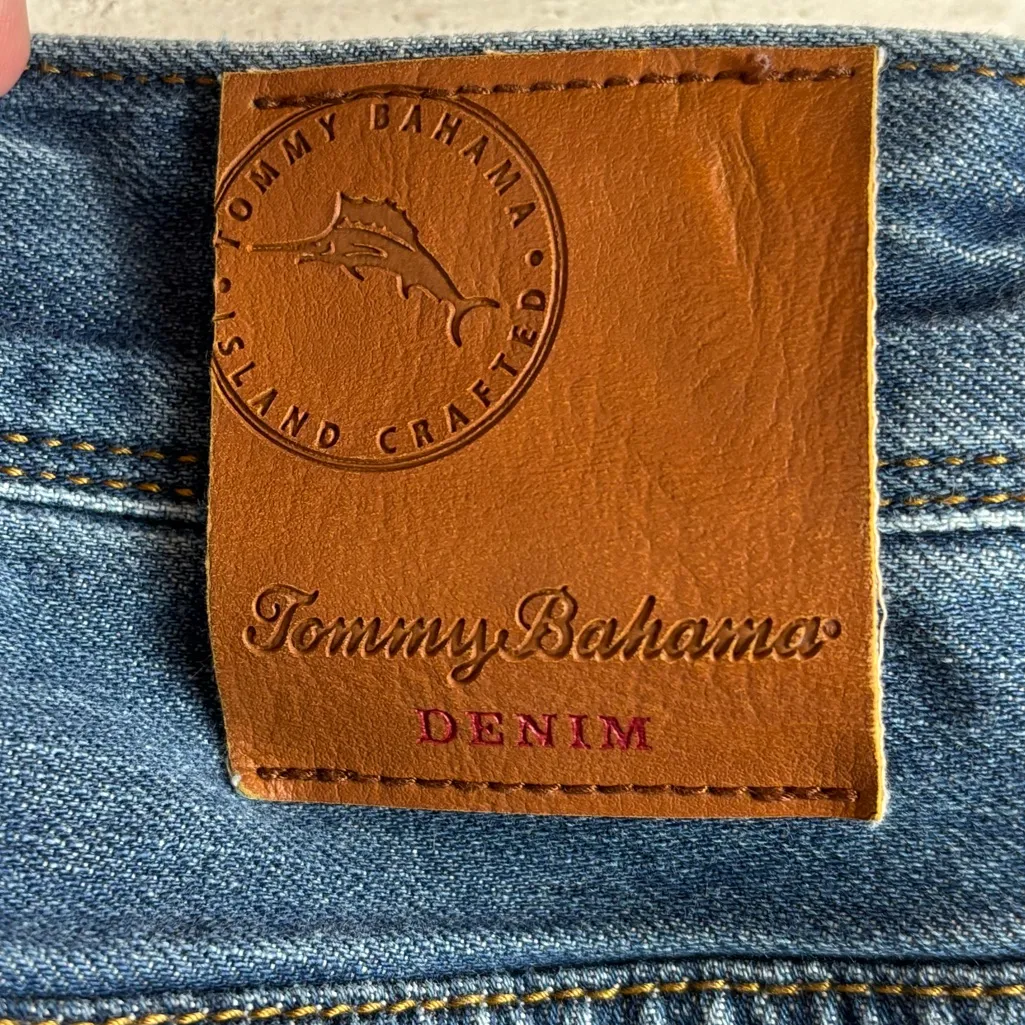 Tommy Bahama Denim Woman’s Plus Size Casual Everyday Straight Leg Jeans Sz 50/30 - Image 3