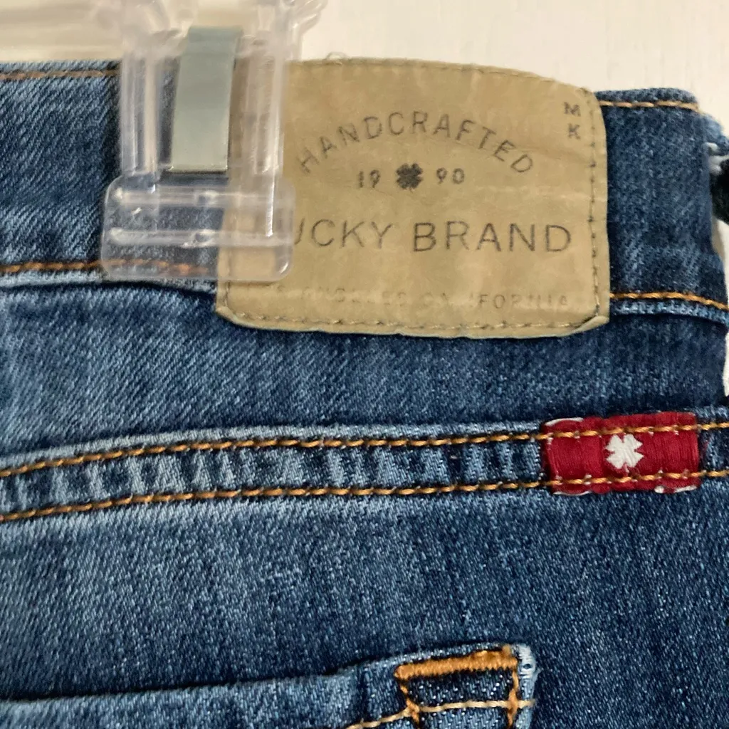 🌞Lucky Brand Medium Wash Flare Leg Denim Jeans A - Image 4