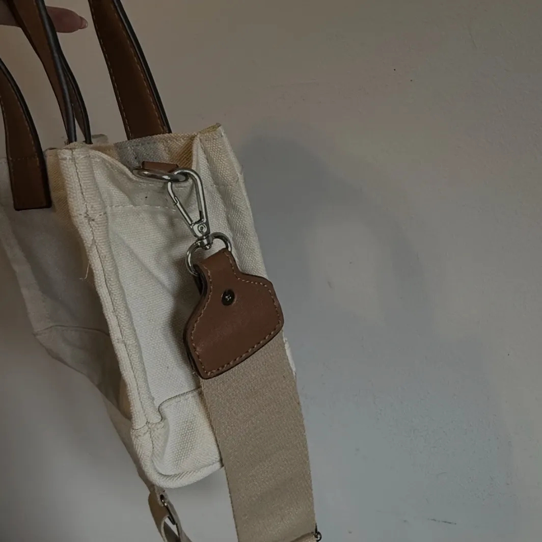 True Religion Mini Logo Tote Bag w/ Shoulder Strap Natural Travel Crossbody Used - Image 2