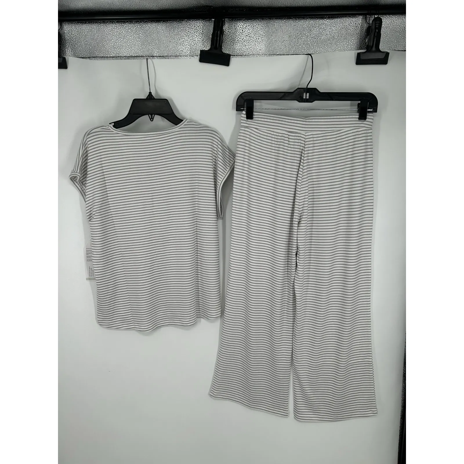 Softies Dream Jersey Grey Stripe Cap Sleeve Crew Tee Capri Matching Lounge Set S Gray - Image 2