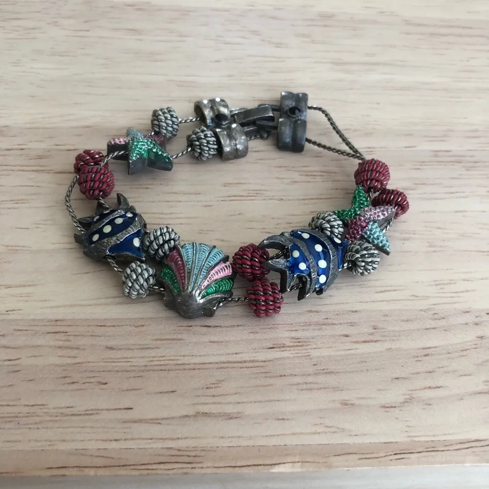 Vintage Slide Bead Silver Tone Metal Enamel Fish Shells Charm Beach Bracelet - Image 2