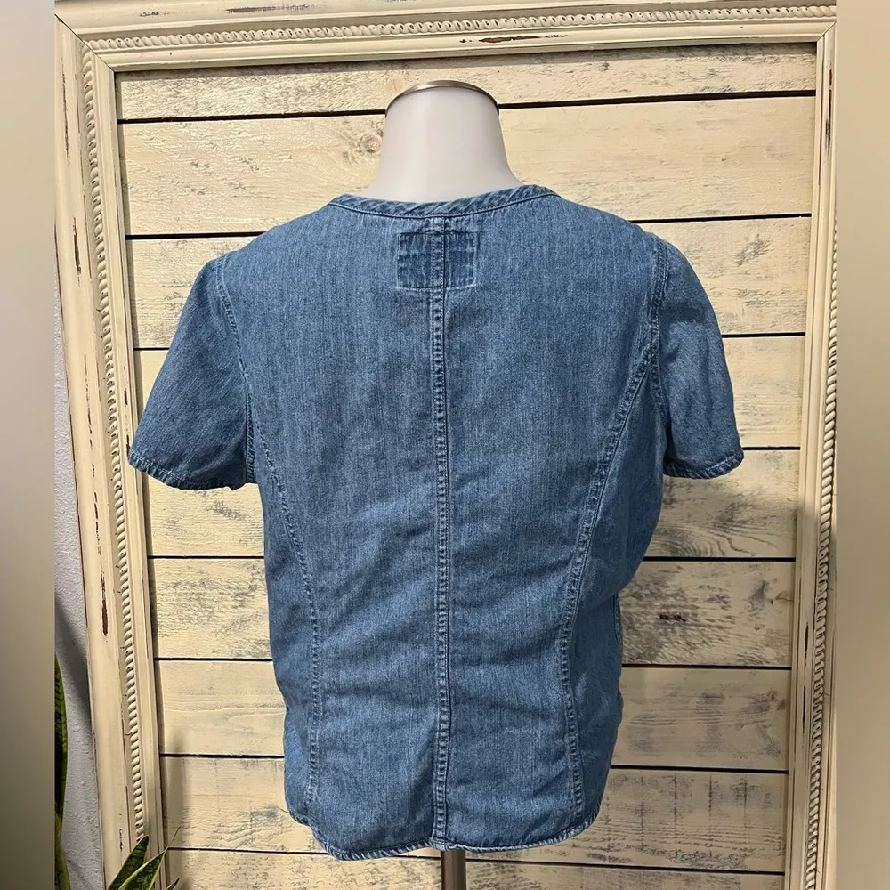 Vintage Levi’s Denim Blue Button-Up Women's Top Size Large - Image 4