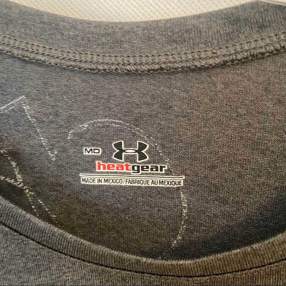 Under Armour Top Womens Medium Gray Athletic HeatGear Performance Running Light - Image 3
