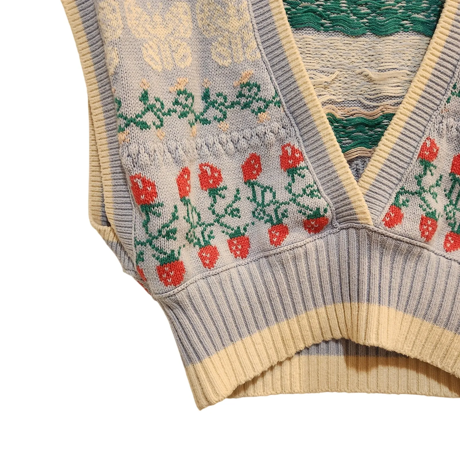 Urban Outfitters Striped Cherry Butterfly Sleeveless Cropped Vest Sweater Small - Image 3