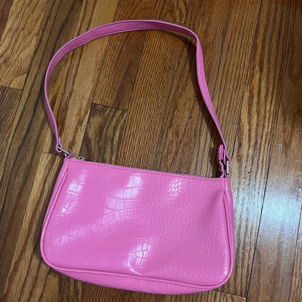 Basic pink scaly purse - Image 2