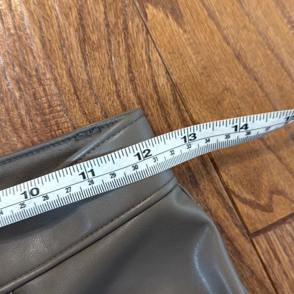 Abercrombie & Fitch 90’s ultra high rise straight taupe faux leather pant 25 - Image 8