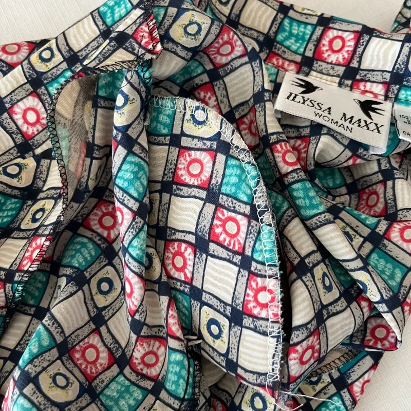 Vintage Ilyssa Maxx Woman Geometric Print Short Sleeve Button Down Blouse Size 3X - Image 3