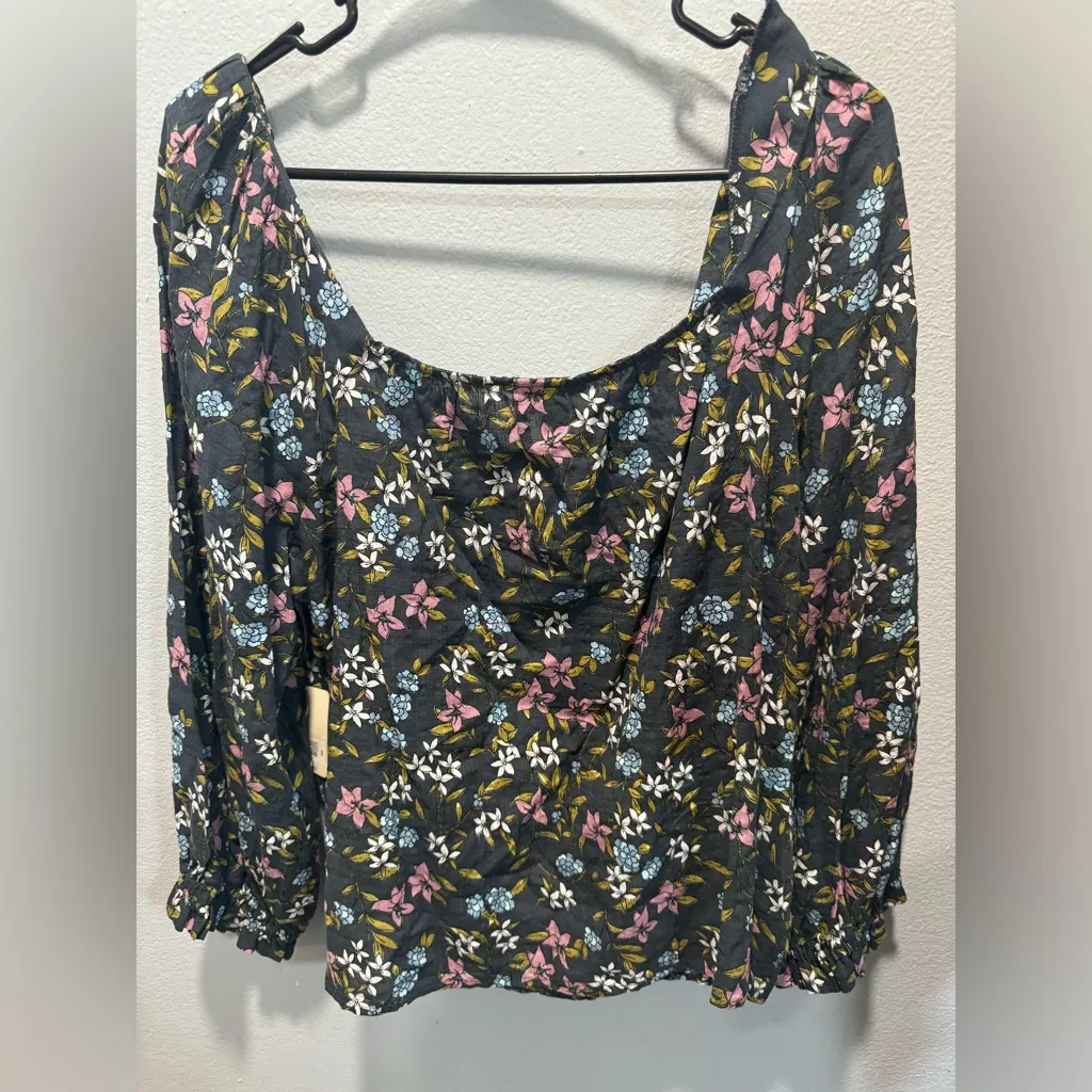 NWT a.n.a top - Image 4