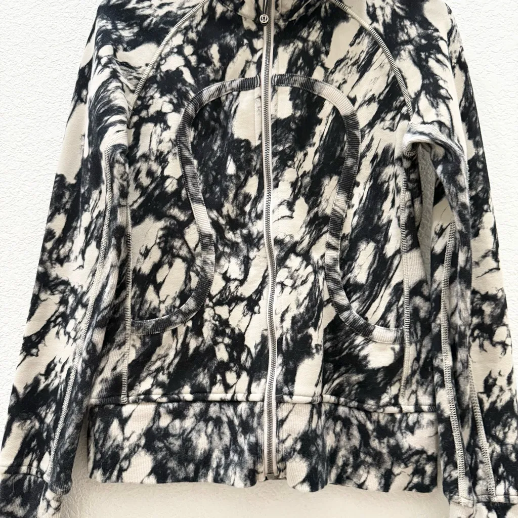 LULULEMON Scuba Hoodie II Great Granite Black Mojave Tan Printed Hoodie Size 8 - Image 10