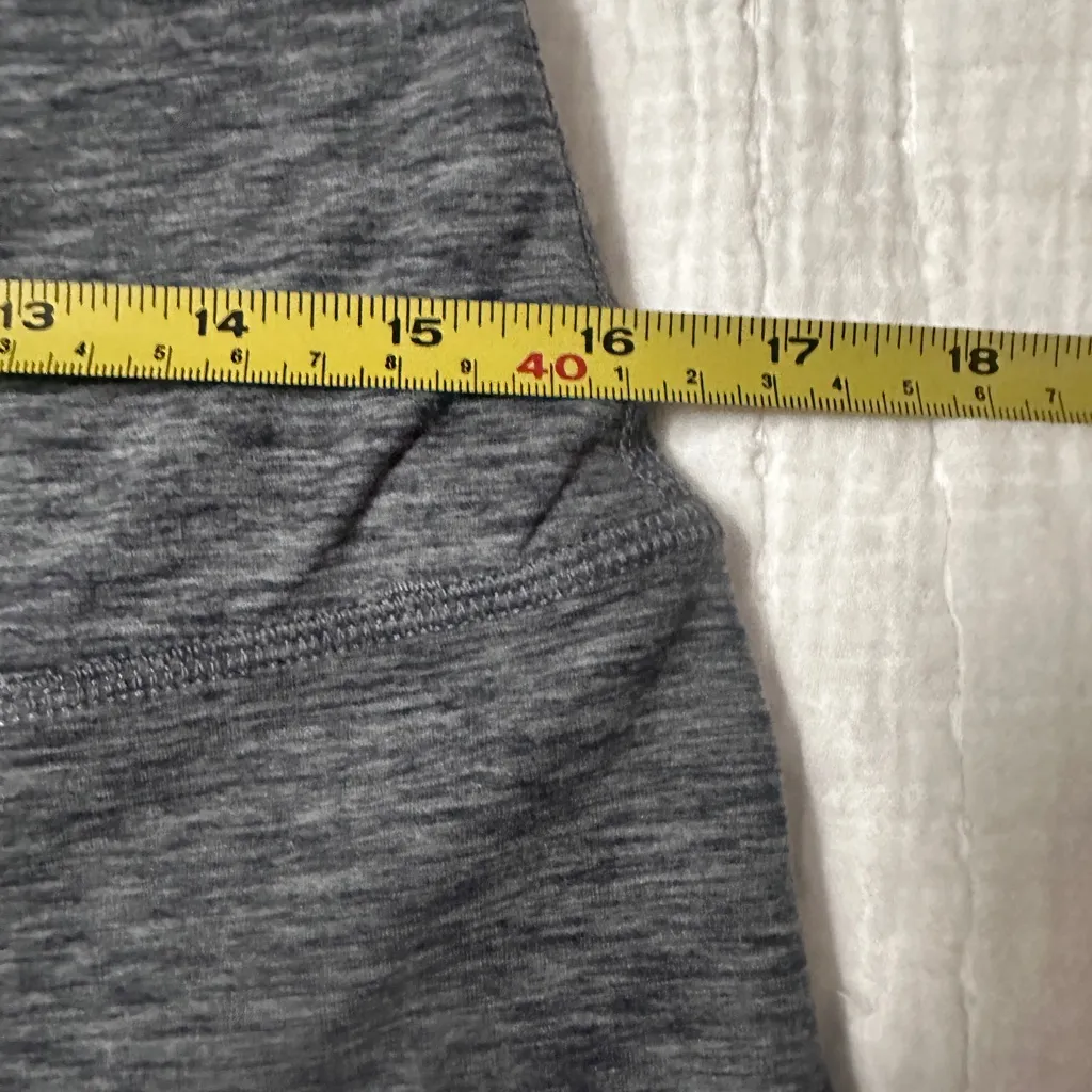 Maurices Super High Rise 8” Crossover Bermuda Luxe Bike Shorts; gray; size Large - Image 4