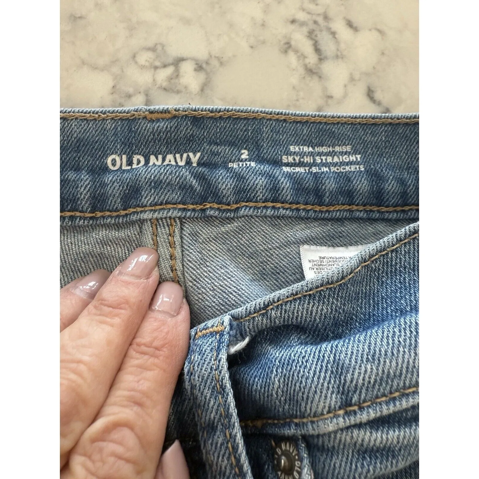 Old Navy Jeans Petite‎ Size 2 Blue Denim Extra High Rise Straight Sky-Hi Buttons - Image 5