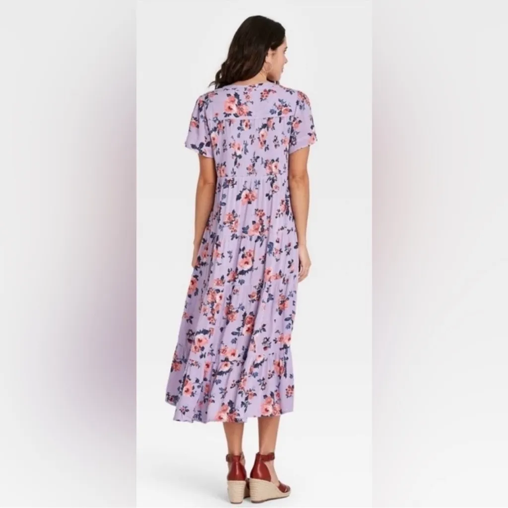 KNOX Rose Short Sleeve Floral Maxi Dress in Lilac - Image 2