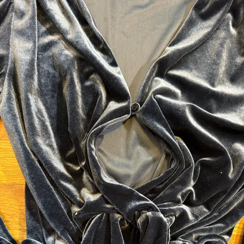 Fraiche by J Womens Small Blue Velvet Long Sleeve Ruffle Shorts Romper Retro - Image 8