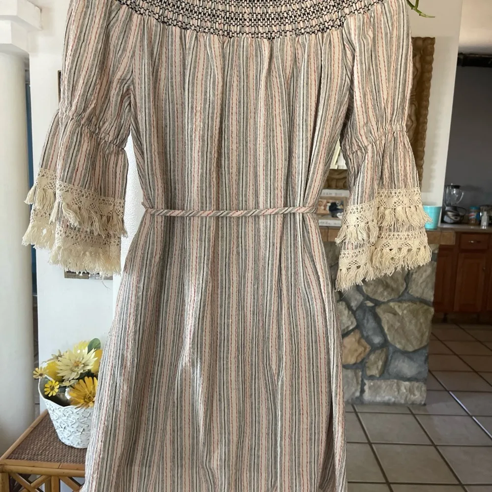 Moon river off the shoulder striped dress size M - Image 6
