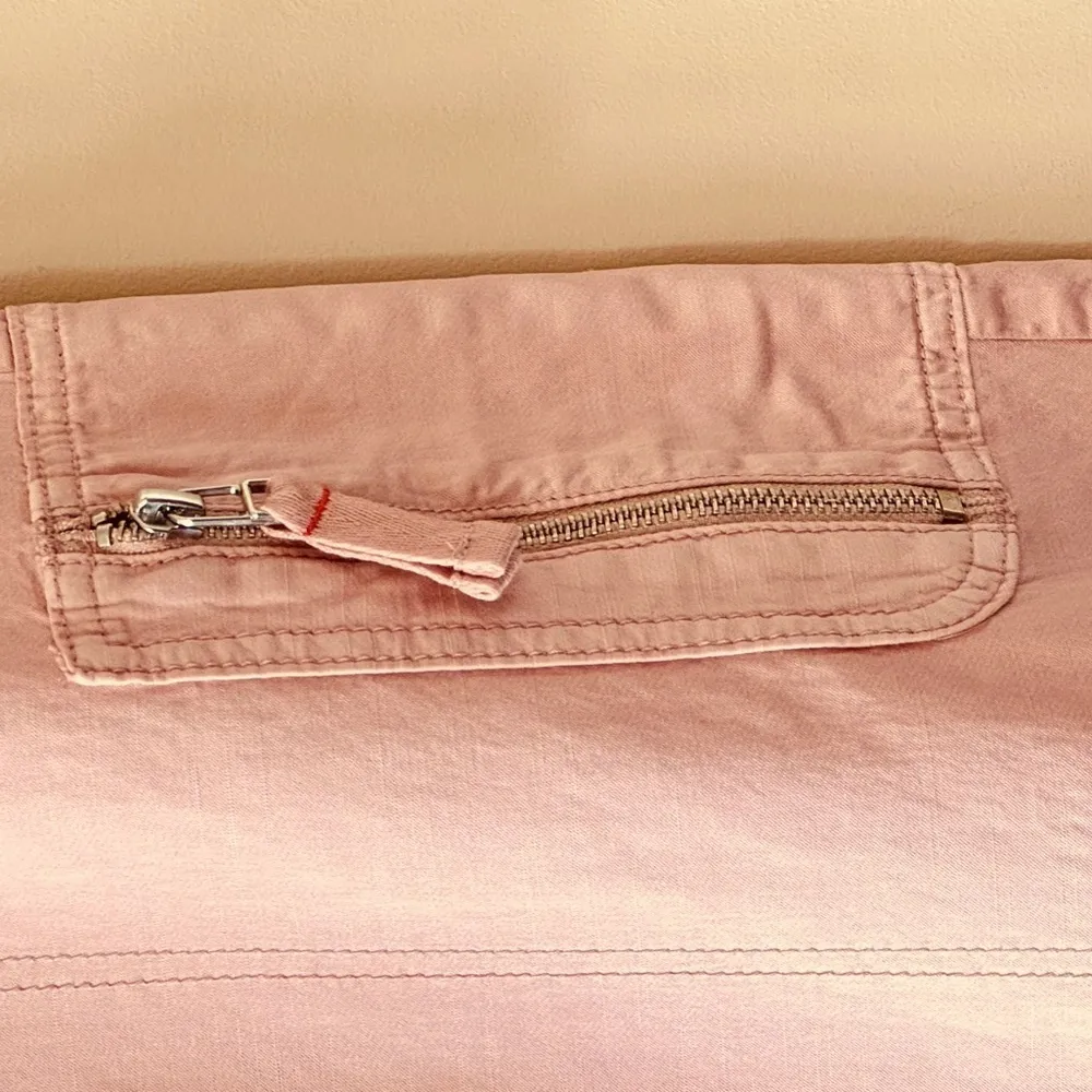 ANTHROPOLOGIE Pilcro Satin Cargo Parachute Pants Pink Combo Size 31 NEW - Image 10