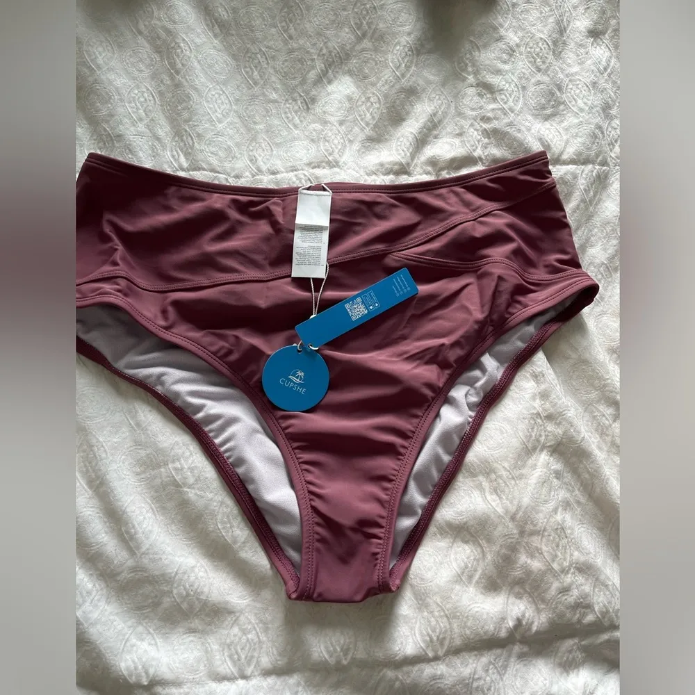 NWT: Cupshe Women's Mauve Bikini Set - Image 4