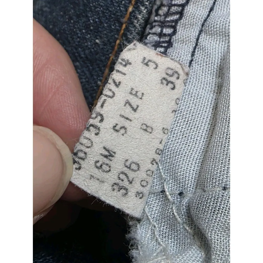 Vintage 1970s(?) Levi's Shorts Orange Tab Denim Women Size 22" Waist Little e - Image 7