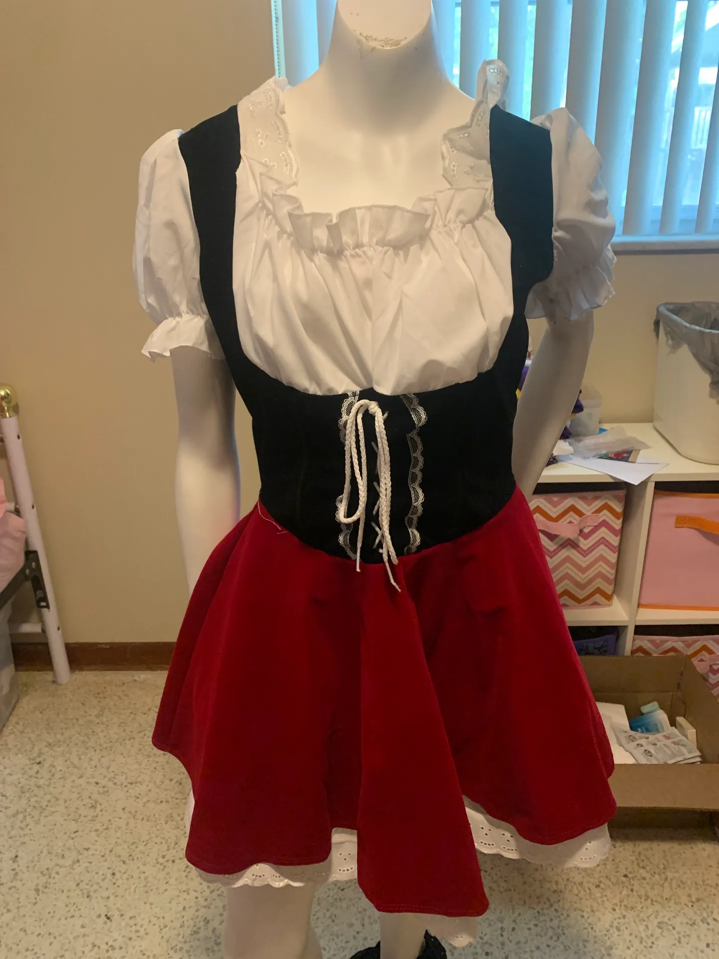 Amazon little red riding hood costume  - Image 2