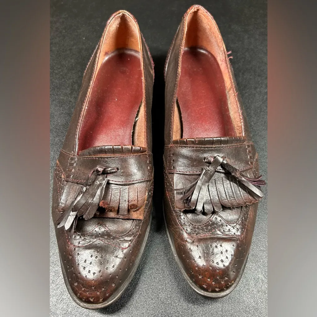 Classic Women’s Size 8.5 Flex Tasseled Brown Leather Loafers - Image 3