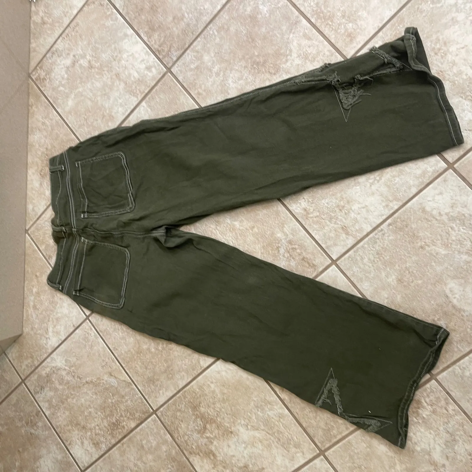 Hot topic Olive Green Wide Leg Jeans Star Detail Stitching Size 11 JUNIORS/LADY - Image 8