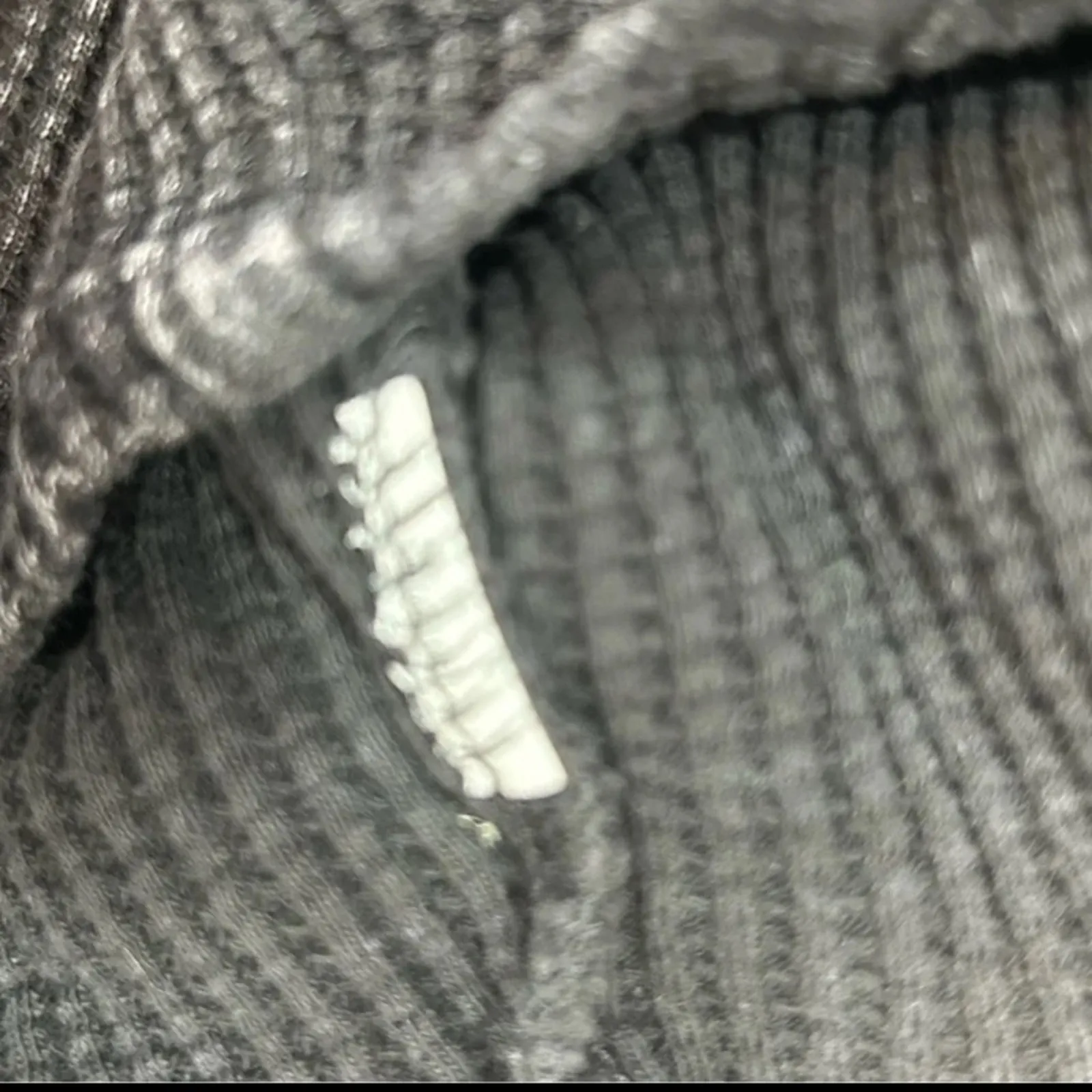 Forever 21 Ribbed Cropped Waffle Knit Muscle Tank Grey Black Size Small - Image 10